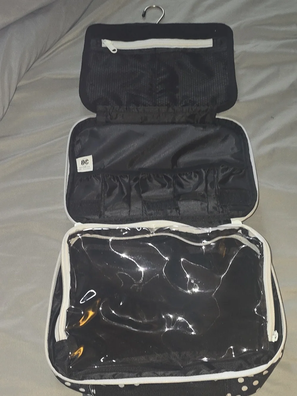 NWT Bag & Carry Hanging Makeup Bag Black/White Polka Dot Nylon Zipper Case